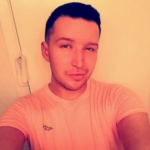 Meet your Posher, Derek